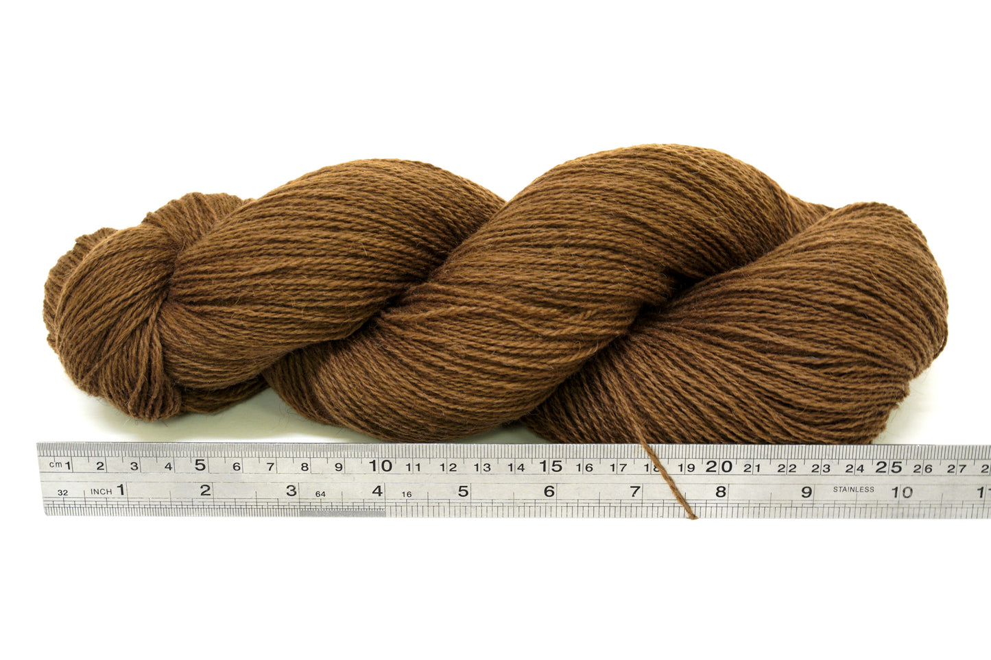 50% Camel wool/50PO yarn blend 100g/600m.