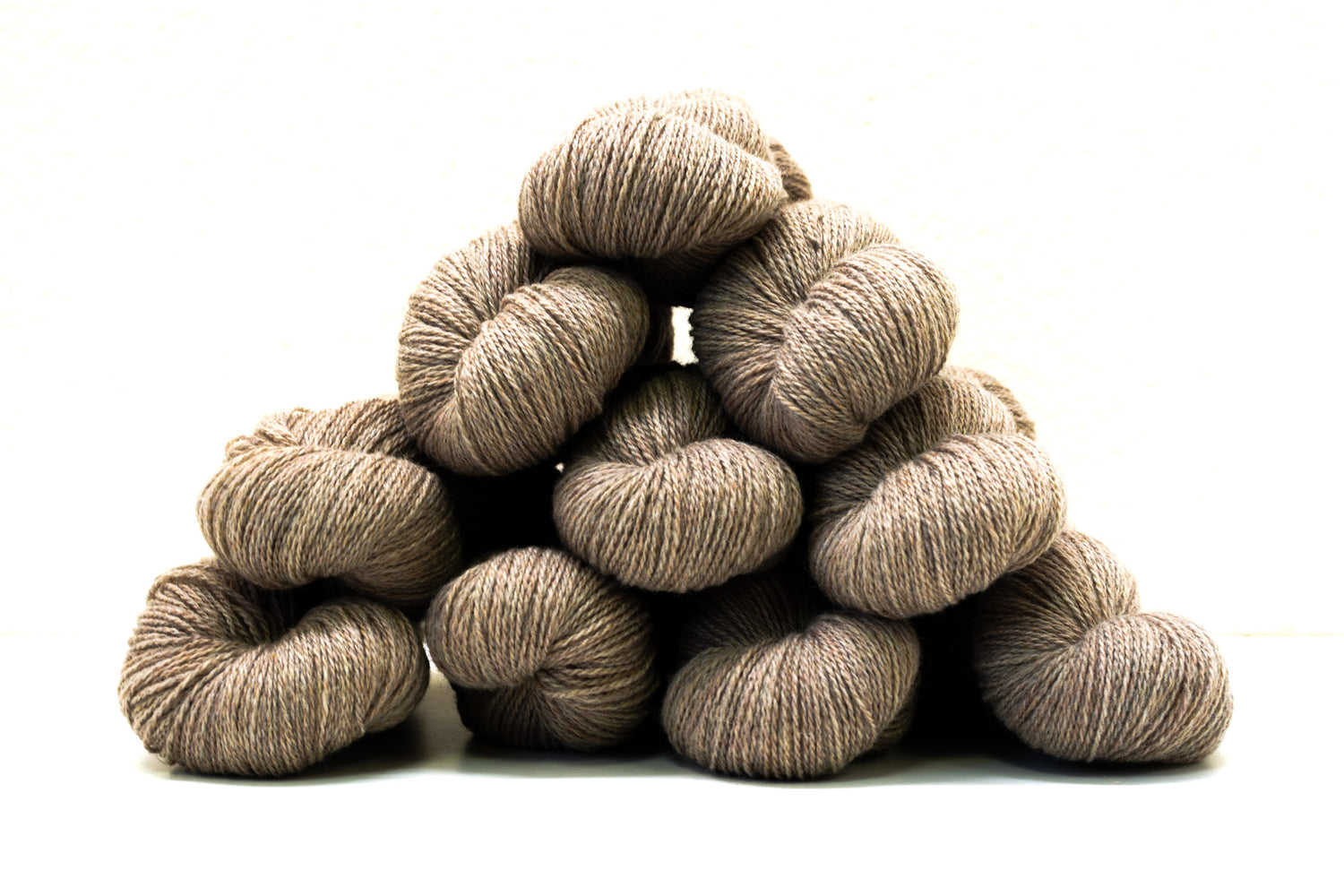 Grey-brown undyed New Zealand  fingering wool - 100g./3,50 oz. - 265