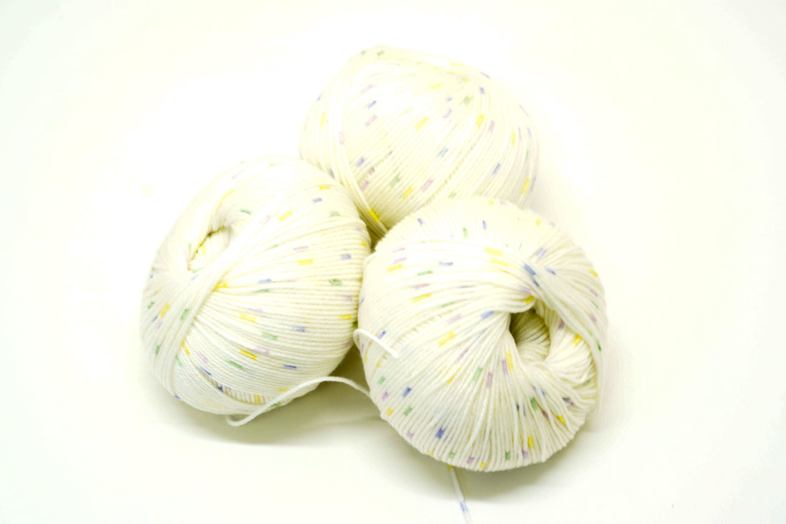 White virgin merino lace wool with colors | Luxury thread