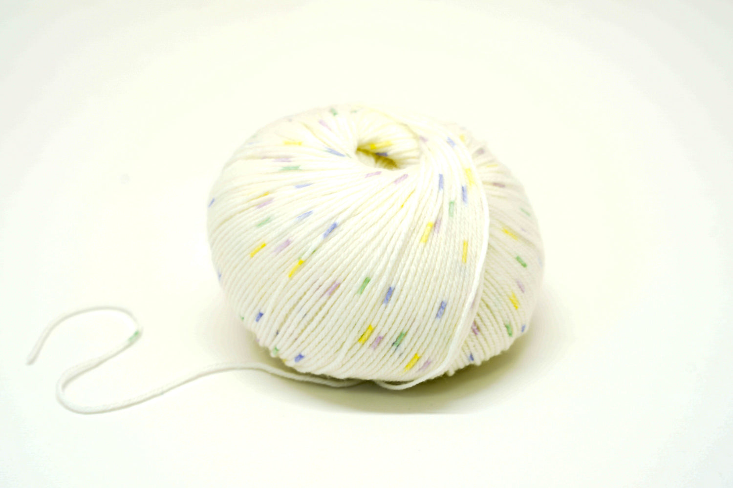 White virgin merino lace wool with colors | Luxury thread