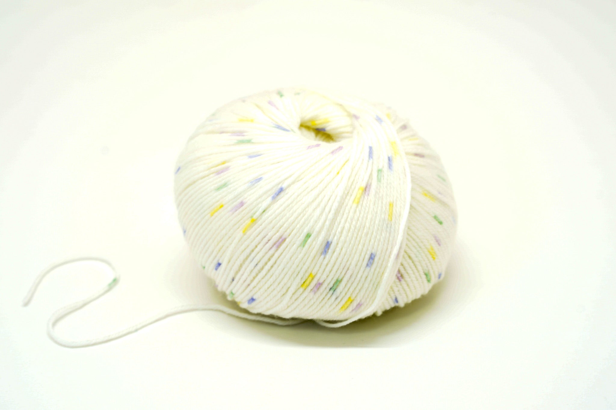 White virgin merino lace wool with colors | Luxury thread
