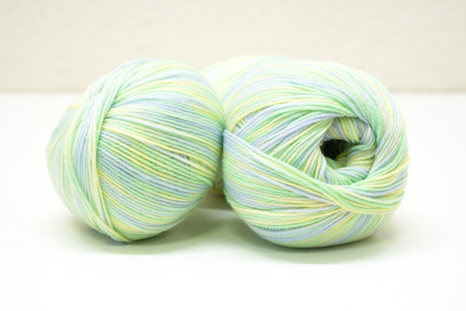 Soft green Baby Supremo 50g./200m. - Luxury thread