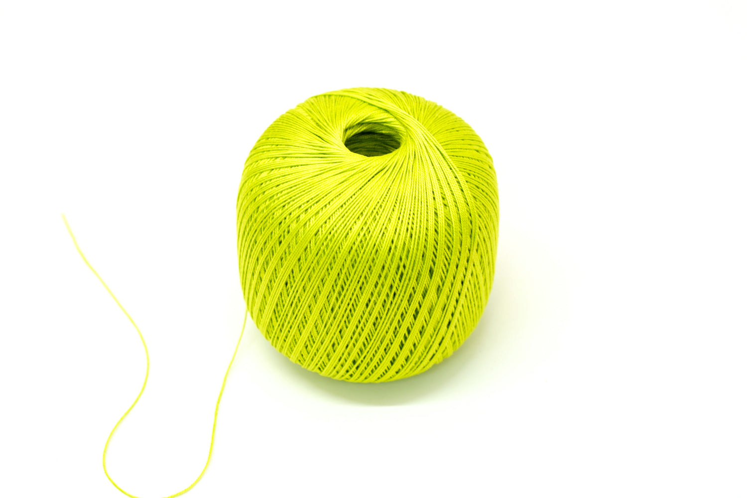 Neon green color mercerised cotton 100g/452m