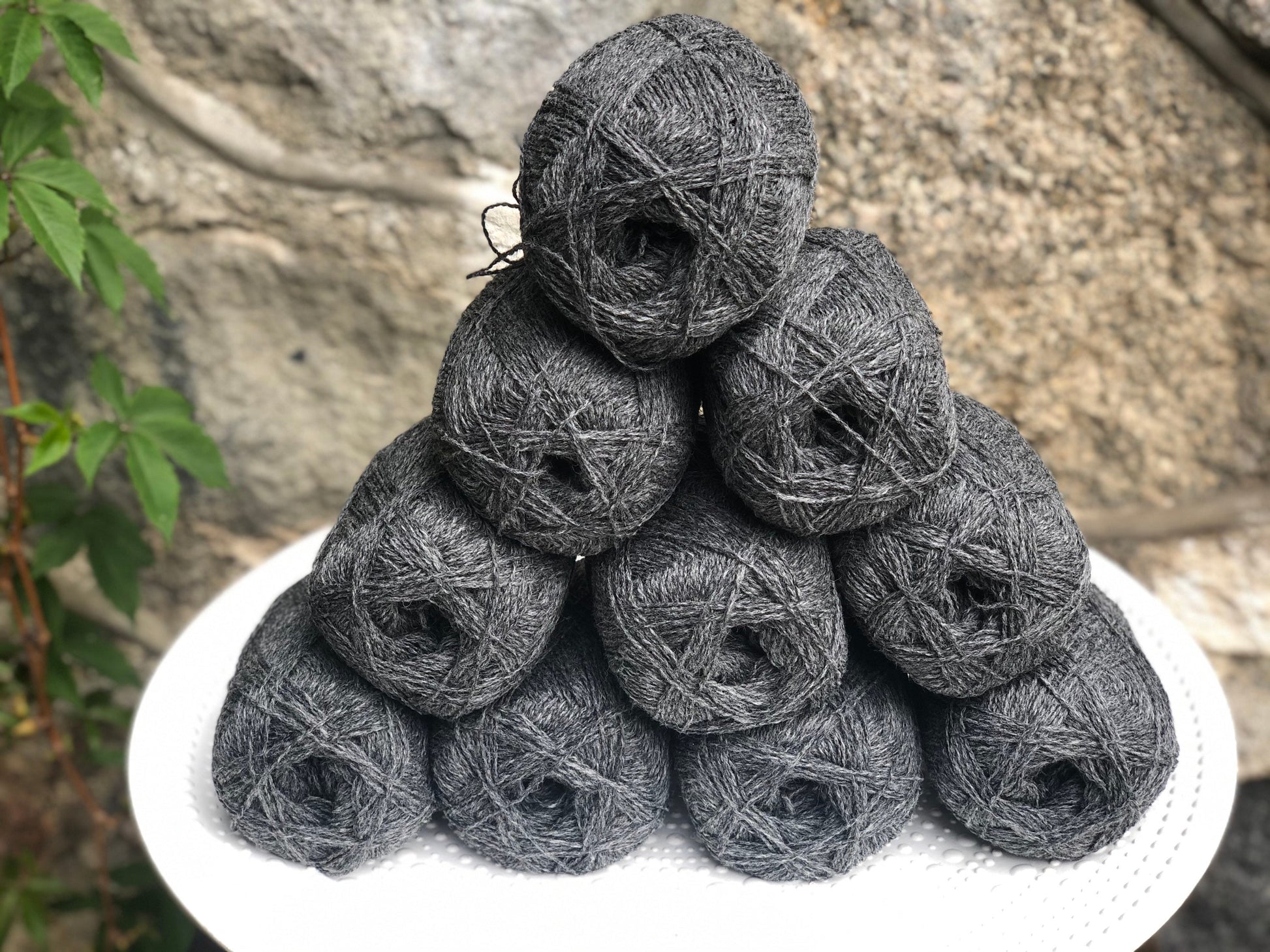 New Zealand graphite grey wool yarn | new-zealand-graphite-grey-wool-yarn