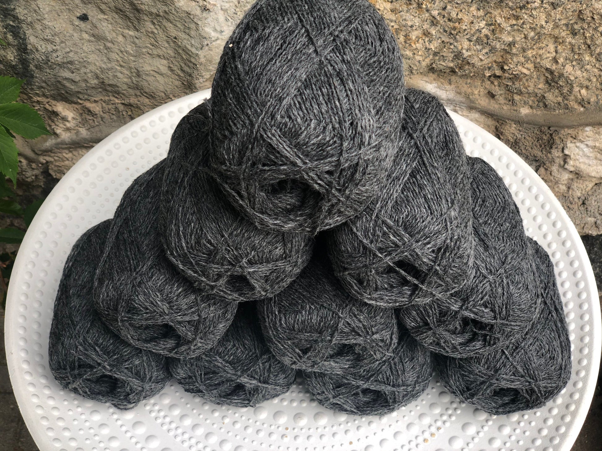 New Zealand graphite grey wool yarn | new-zealand-graphite-grey-wool-yarn