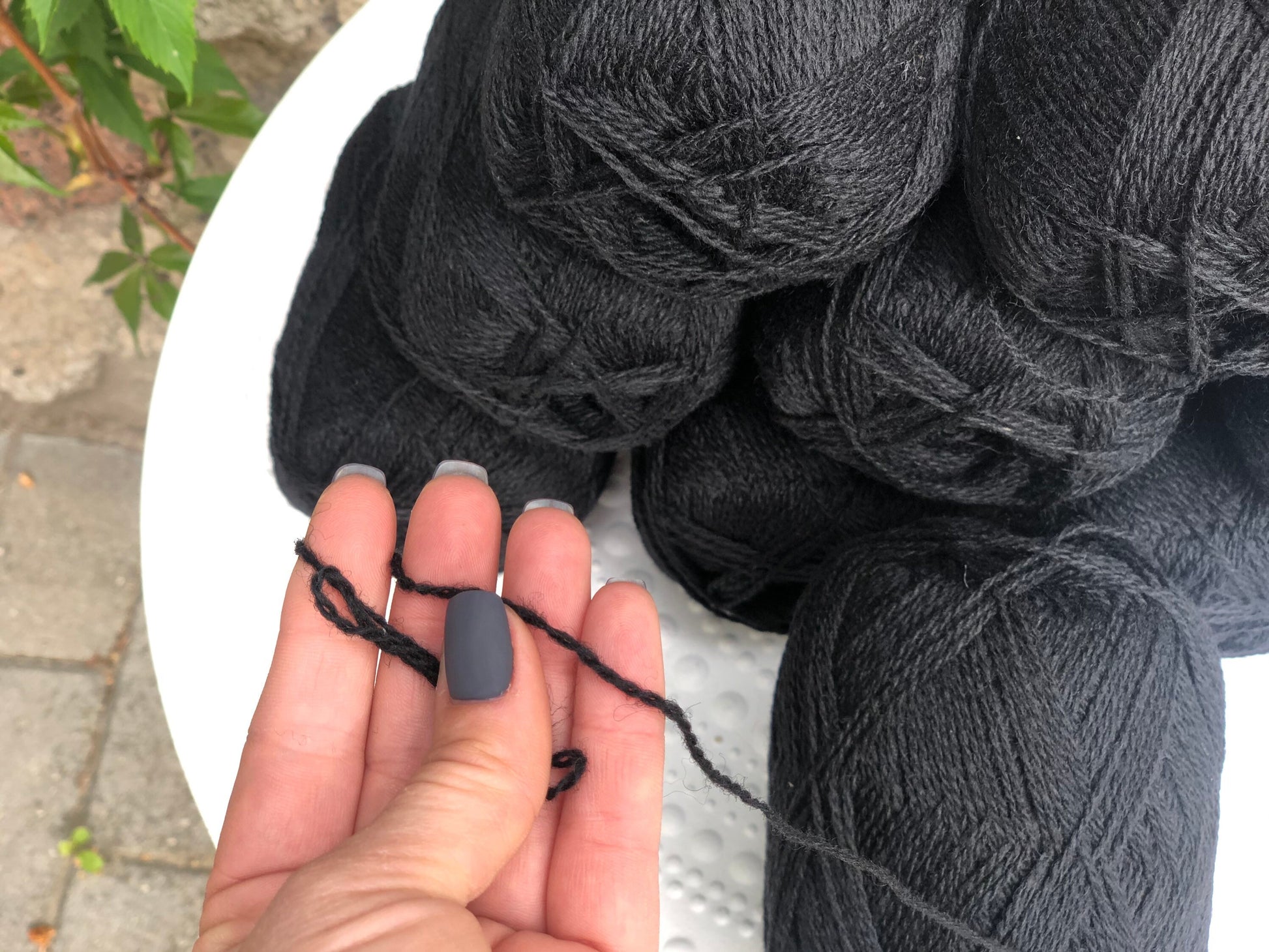 Black New Zealand wool yarn | black-new-zealand-wool-yarn