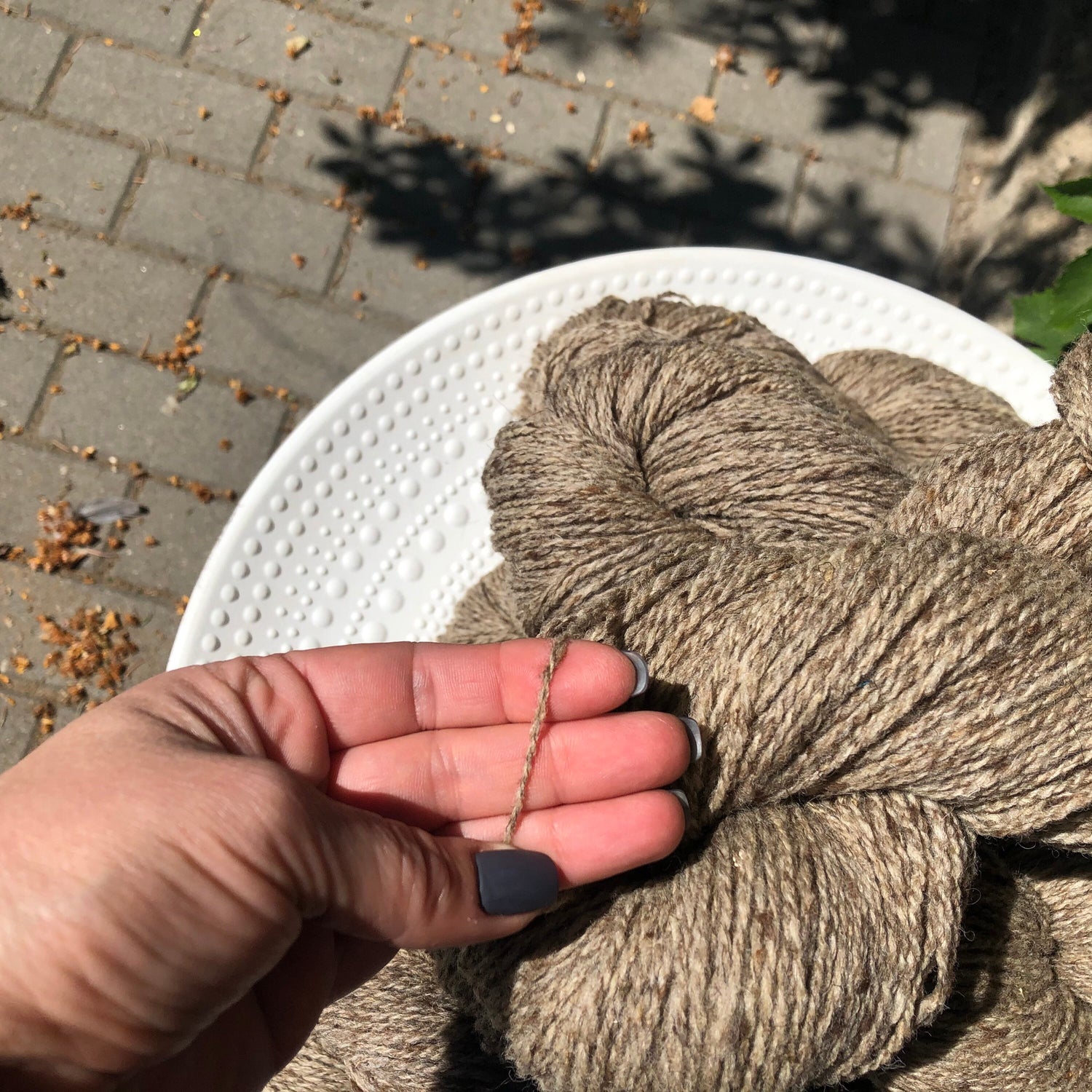 Grey-brown dog wool yarn | grey-brown-dog-wool-yarn