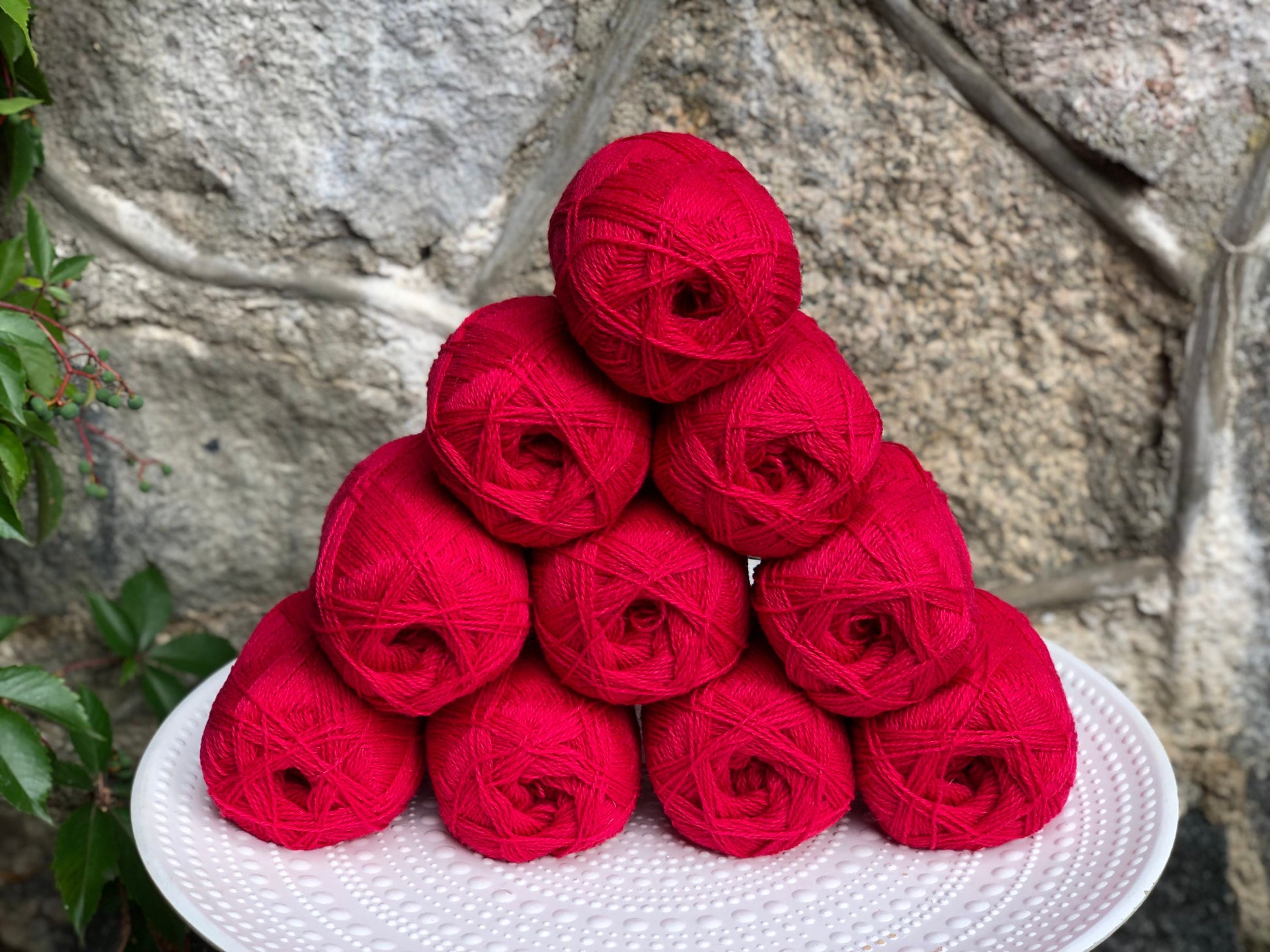 Raspberry wool yarn | raspberry-wool-yarn