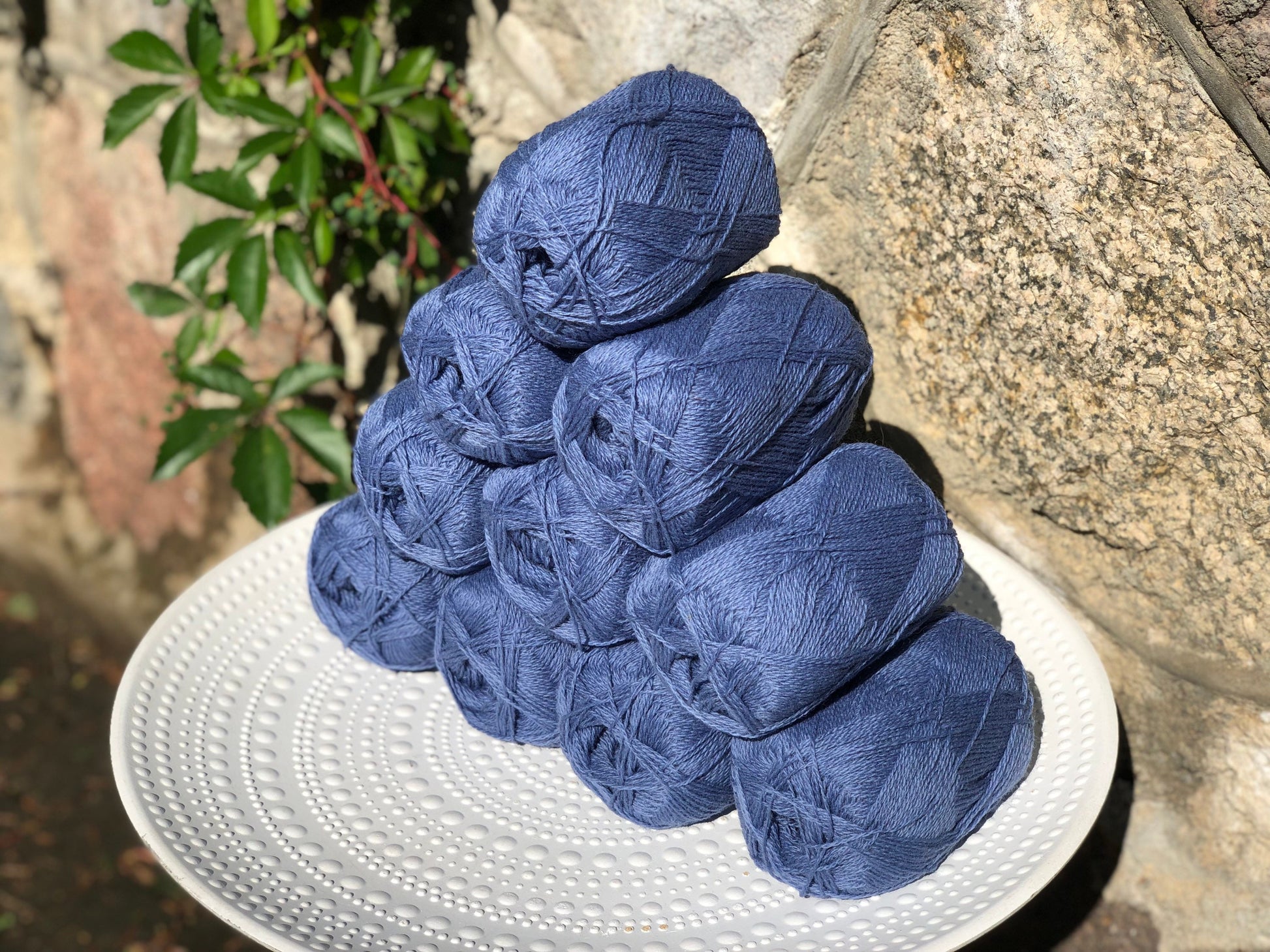 Steel blue New Zealand wool yarn | steel-blue-new-zealand-wool-yarn