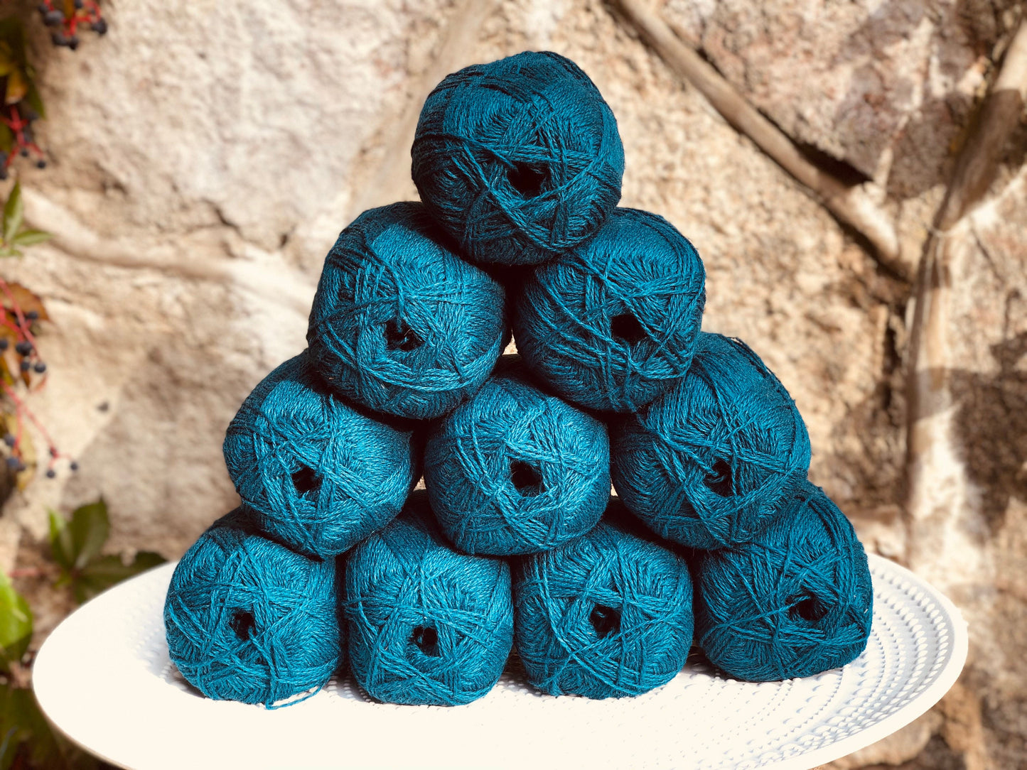 Emerald blue New Zealand wool yarn | emerald-blue-new-zealand-wool-yarn