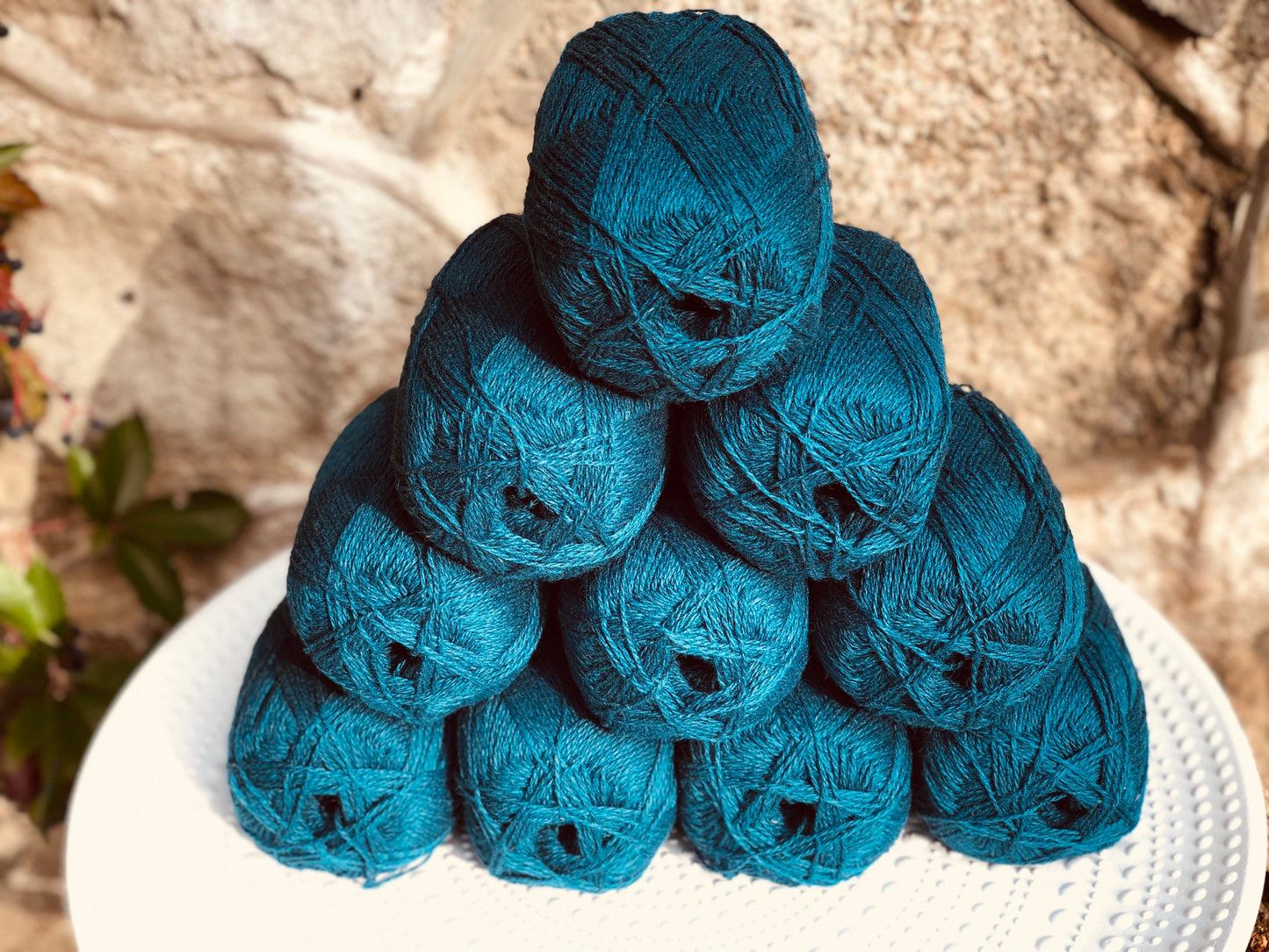 Emerald blue New Zealand wool yarn | emerald-blue-new-zealand-wool-yarn