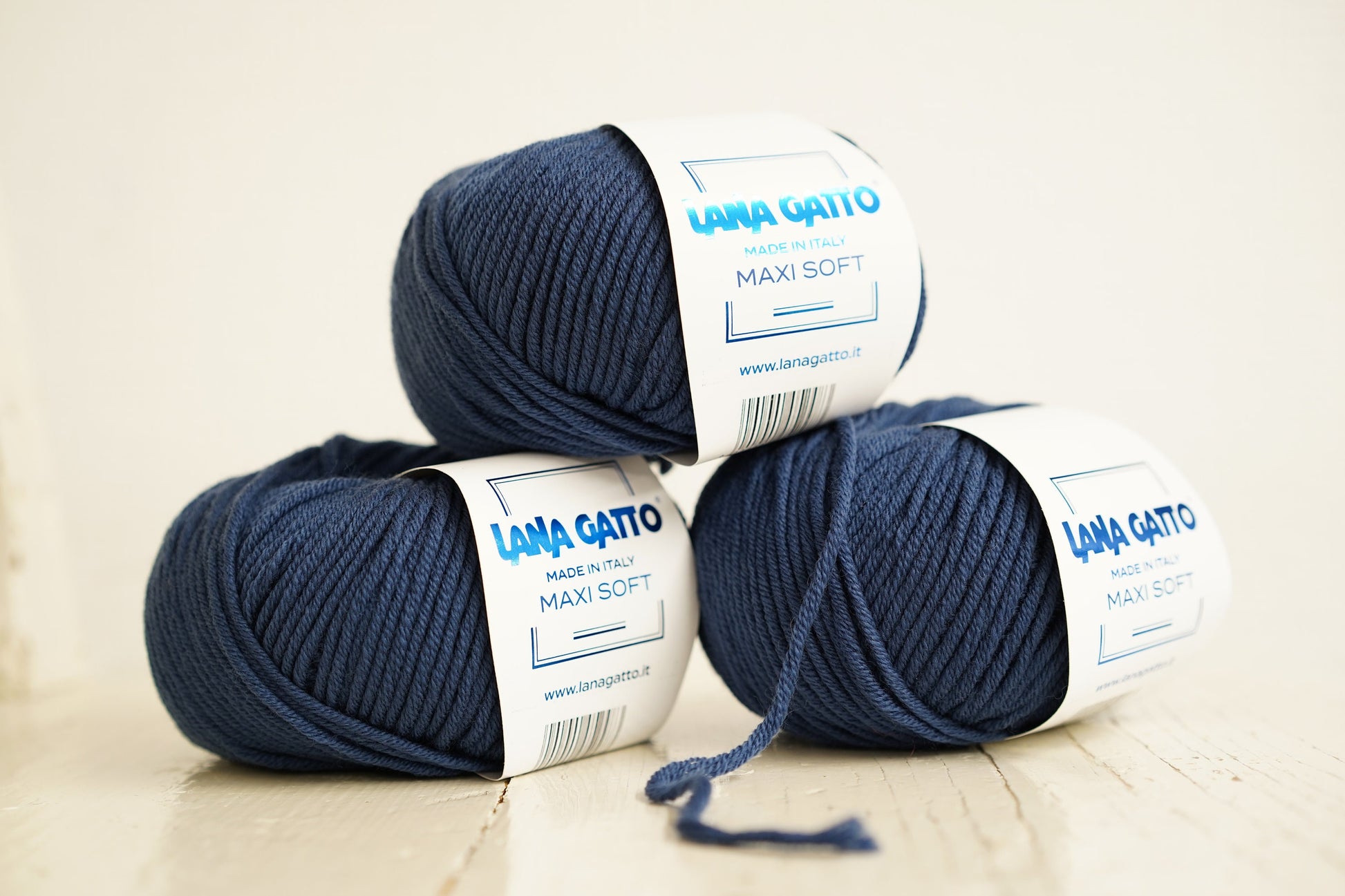 Lana Gatto Maxi soft Oxford blue merino wool yarn | lana-gatto-maxi-soft-oxford-blue-merino-wool-yarn