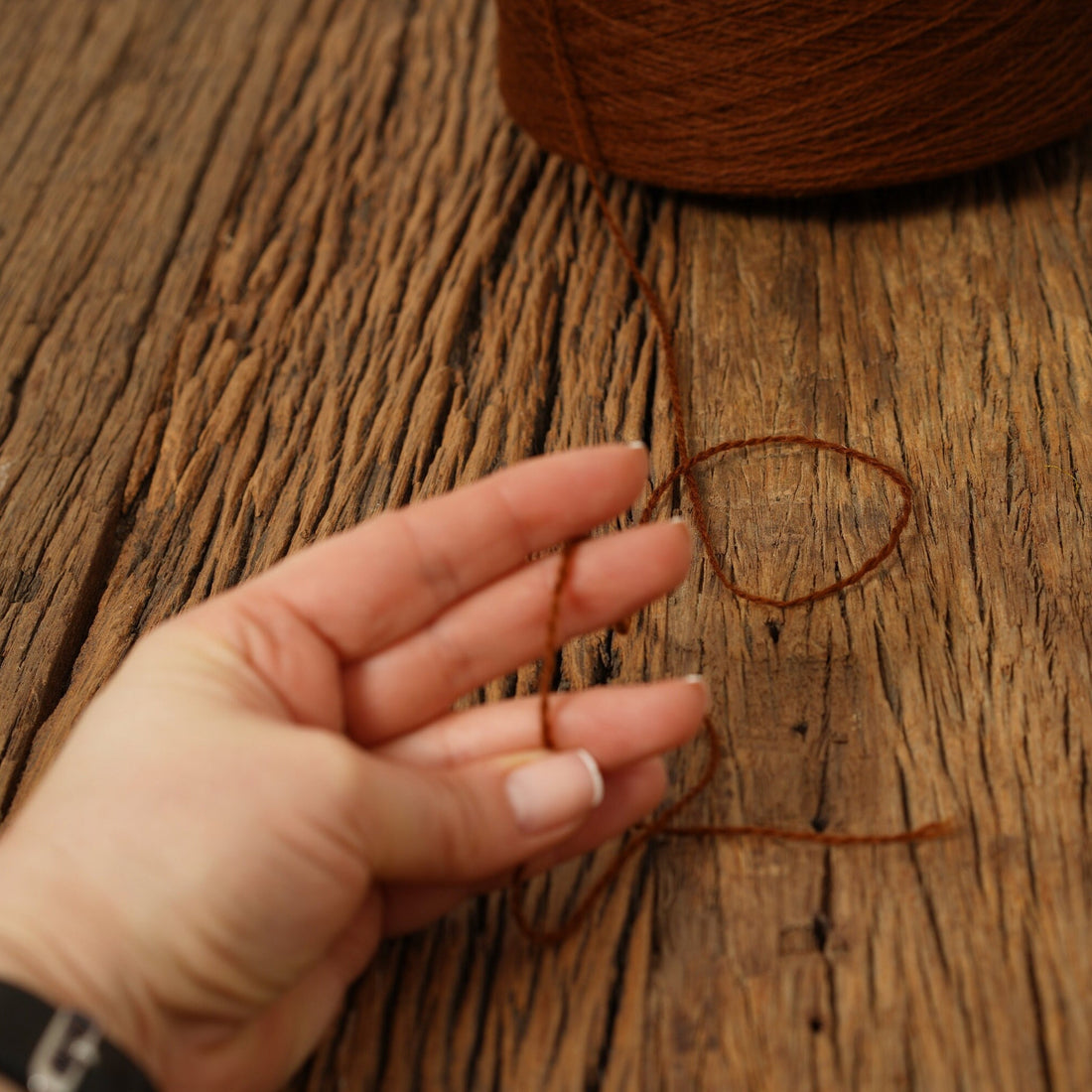 Caramel brown wool yarn in con | caramel-brown-wool-yarn-in-con
