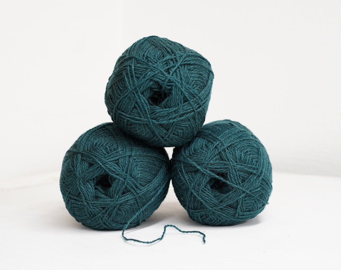 Sea wave blue New Zealand wool yarn | sea-wave-blue-new-zealand-wool-yarn