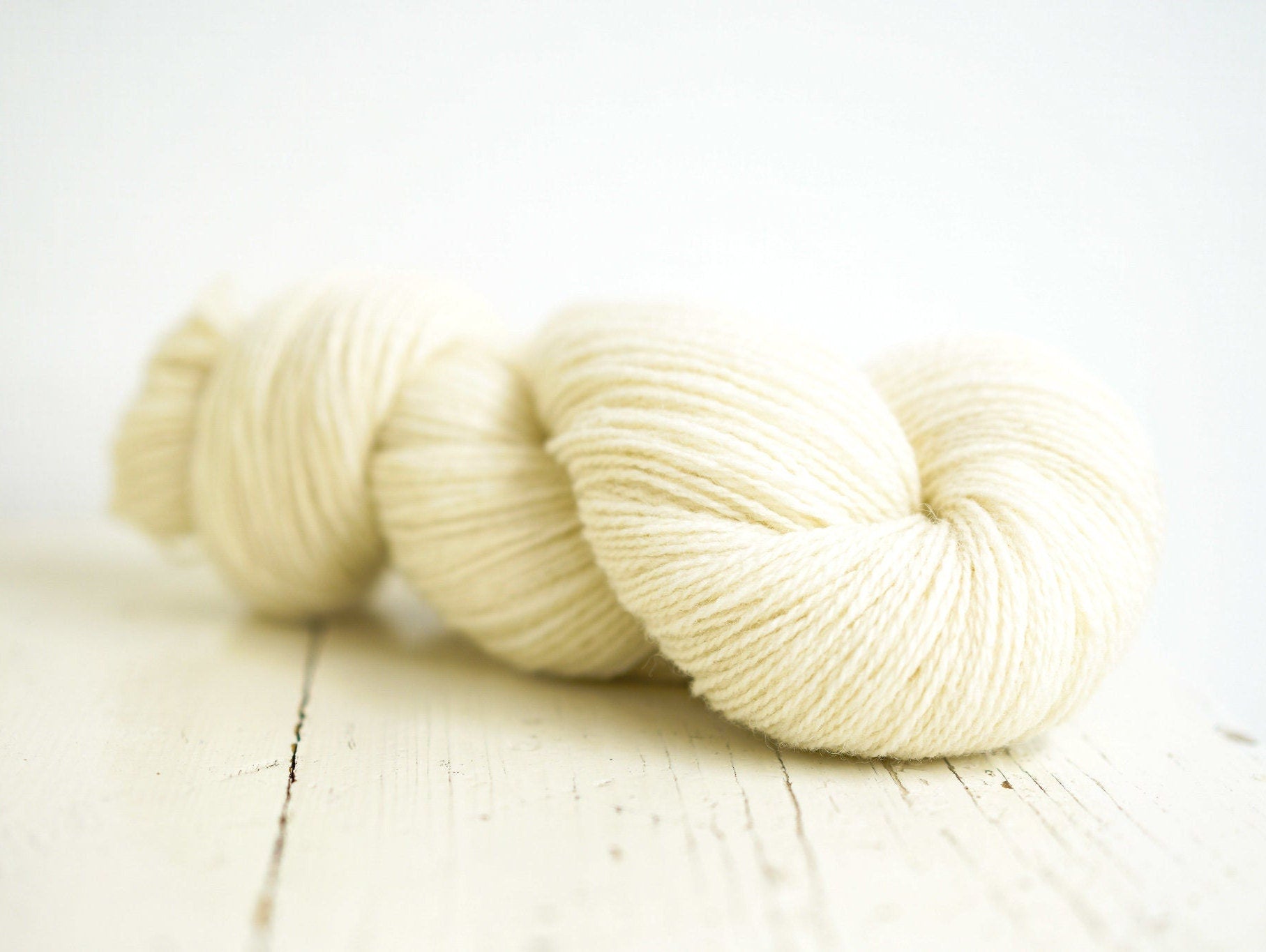White, beige, taupe shades of wool yarn | white-beige-taupe-shades-of-wool-yarn