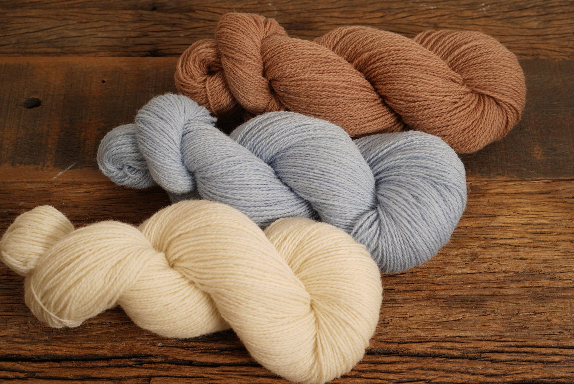 Taupe, white, blue shades wool yarn - 300g./10.58 oz. - Zealand fingering wool yarn - Hand knitting yarn - Weaving wool fiber - plaids wool | taupe-white-blue-shades-wool-yarn-300g-10-58-oz-zealand-fingering-wool-yarn-hand-knitting-yarn-weaving-wool-fiber-plaids-wool