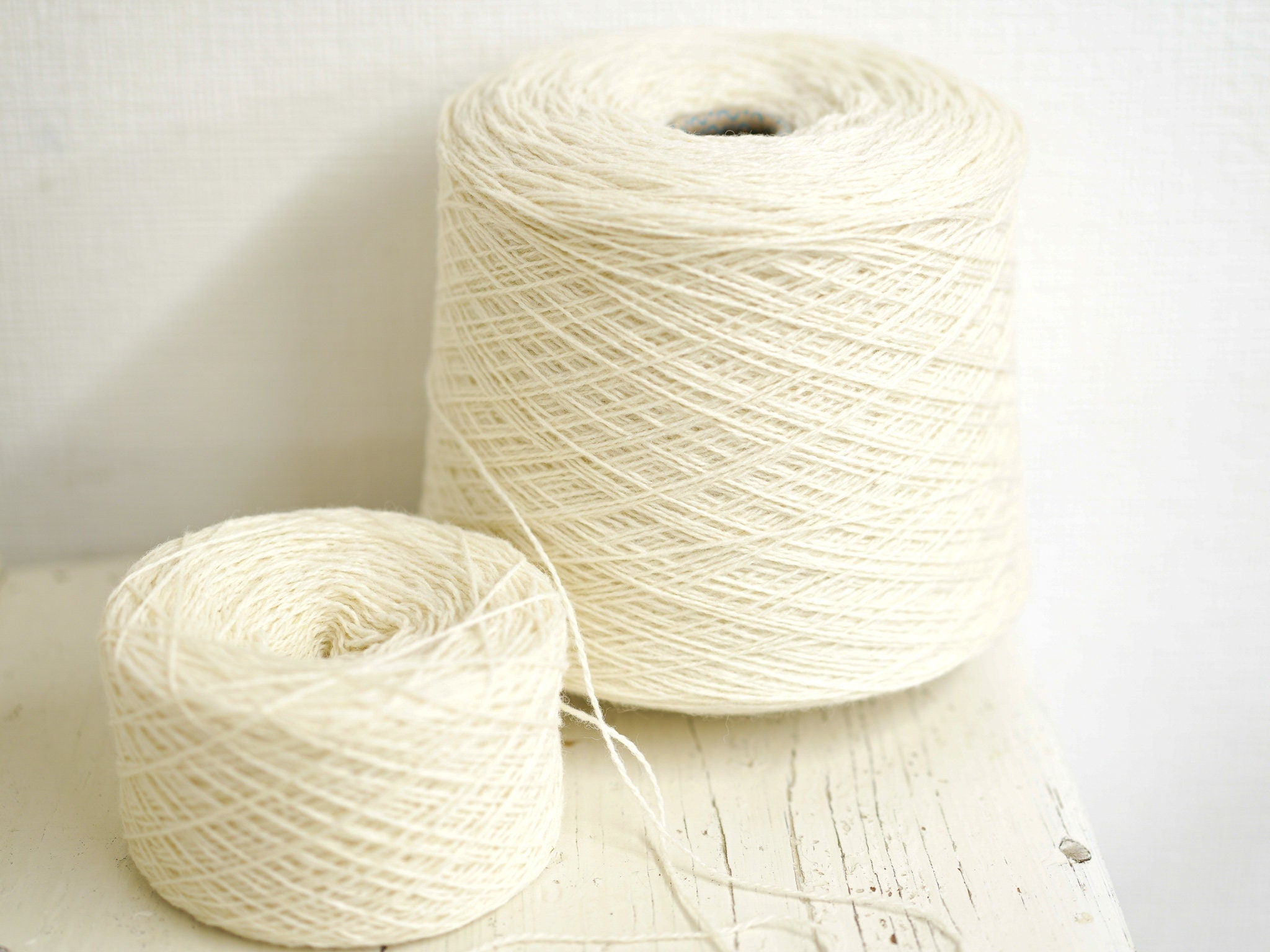 New Zealand White undyed wool yarn in cone | new-zealand-white-undyed-wool-yarn-in-cone