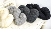White and grey shades New Zealand wool yarn | white-and-grey-shades-new-zealand-wool-yarn