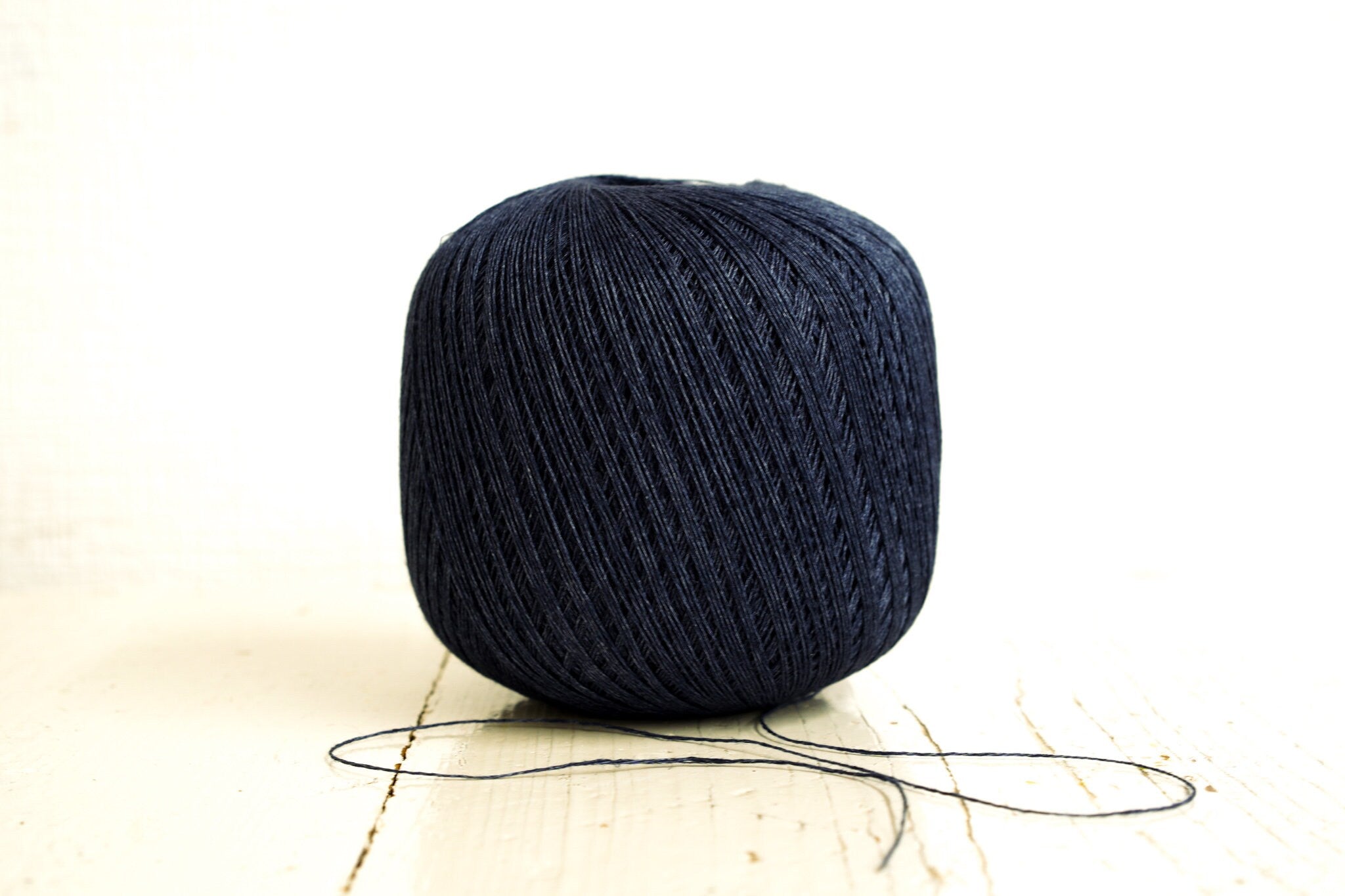 Dark denim blue 100% linen yarn | dark-denim-blue-100-linen-yarn