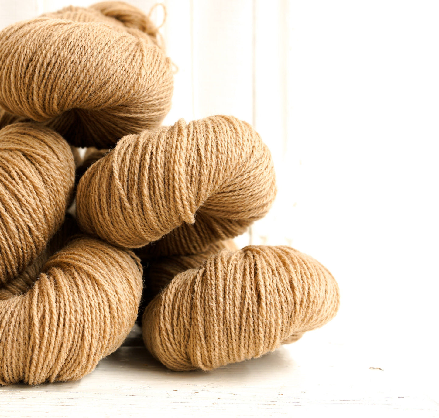 Latte brown wool yarn - 100g./3,50 oz. - New Zealand wool for hand or machine knitting, weaving plaids, cardigans, knitter gift - 650 Color | latte-brown-wool-yarn-100g-3-50-oz-new-zealand-wool-for-hand-or-machine-knitting-weaving-plaids-cardigans-knitter-gift-650-color