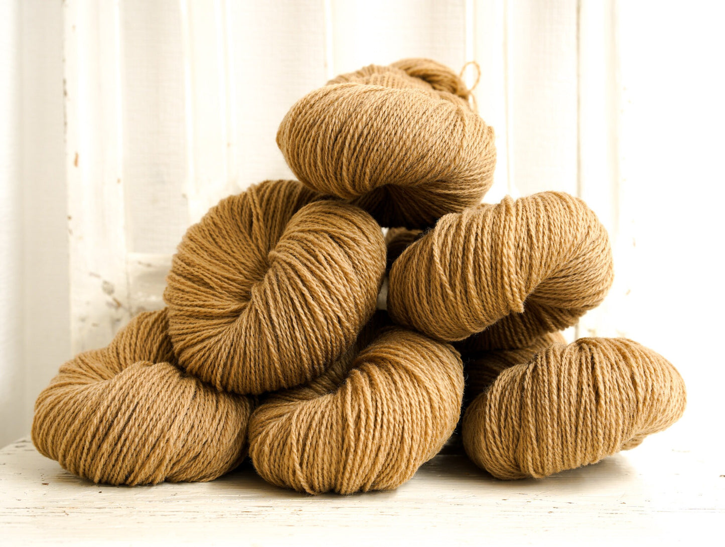 Latte brown wool yarn - 100g./3,50 oz. - New Zealand wool for hand or machine knitting, weaving plaids, cardigans, knitter gift - 650 Color | latte-brown-wool-yarn-100g-3-50-oz-new-zealand-wool-for-hand-or-machine-knitting-weaving-plaids-cardigans-knitter-gift-650-color