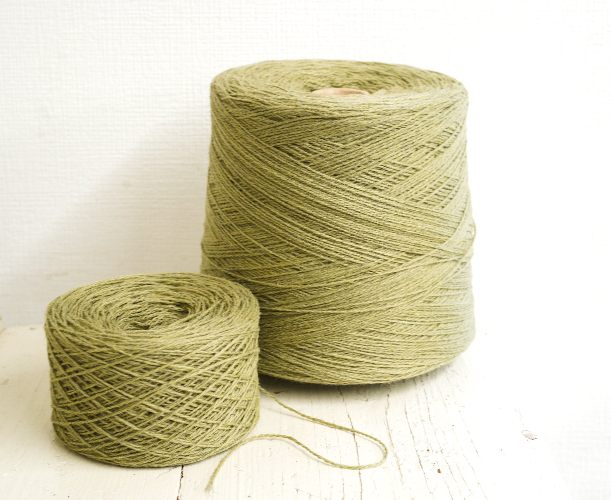 Olive green wool in cone 900g/31.7oz - Fingering wool fiber for weaving plaids, hands or machine knitting men&