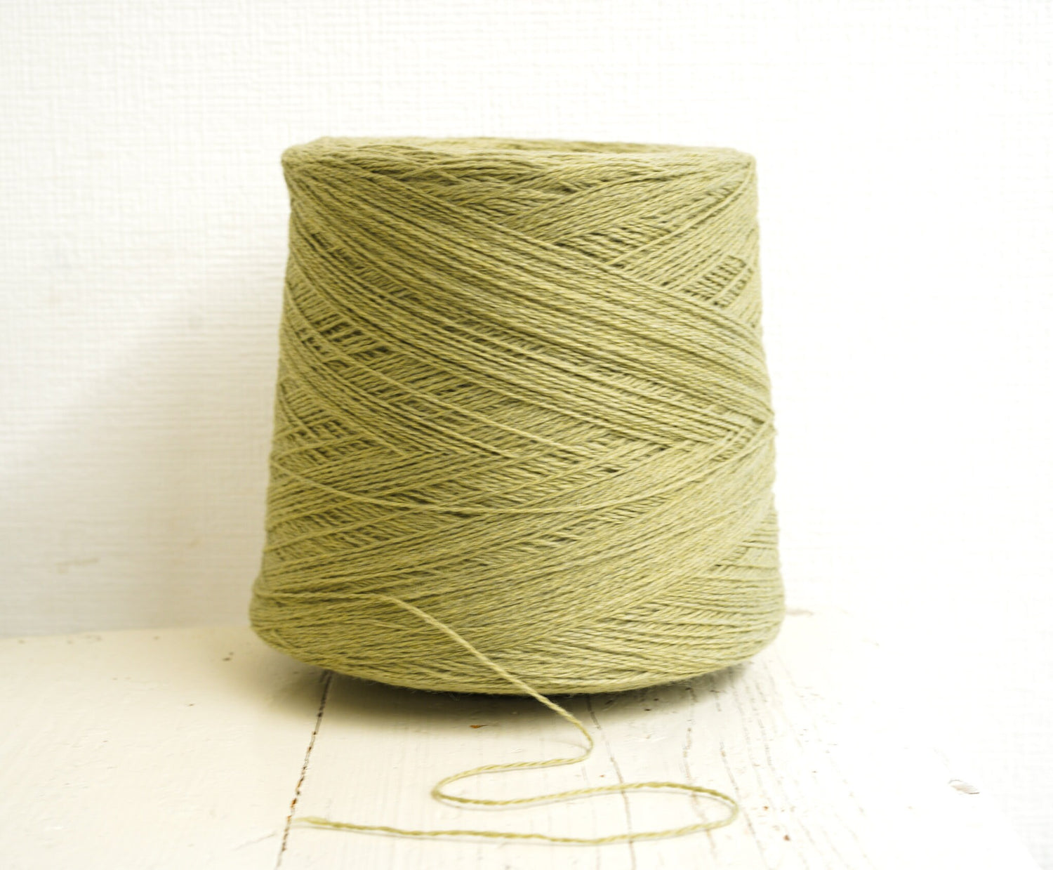 Olive green wool in cone 900g/31.7oz - Fingering wool fiber for weaving plaids, hands or machine knitting men&