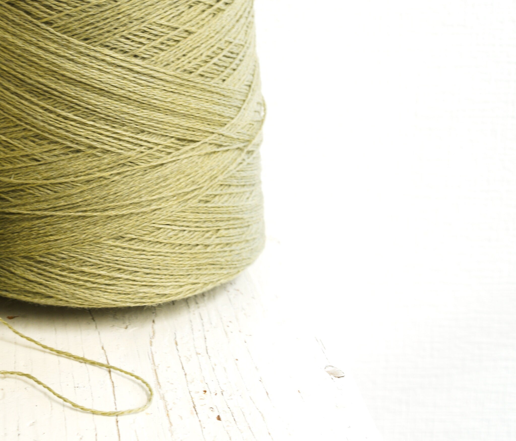 Olive green wool in cone 900g/31.7oz - Fingering wool fiber for weaving plaids, hands or machine knitting men&