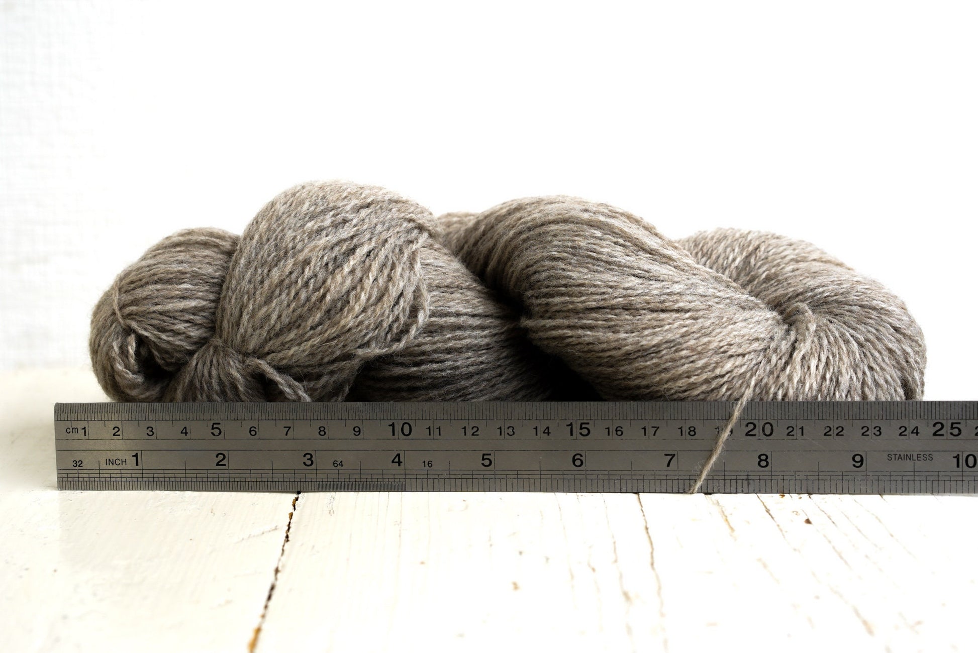 Natural undyed grey wool yarn - 300g./10.58 oz. - New Zealand fingering wool for hand knitting, weaving plaids, felting, carding projects | natural-undyed-grey-wool-yarn-300g-10-58-oz-new-zealand-fingering-wool-for-hand-knitting-weaving-plaids-felting-carding-projects