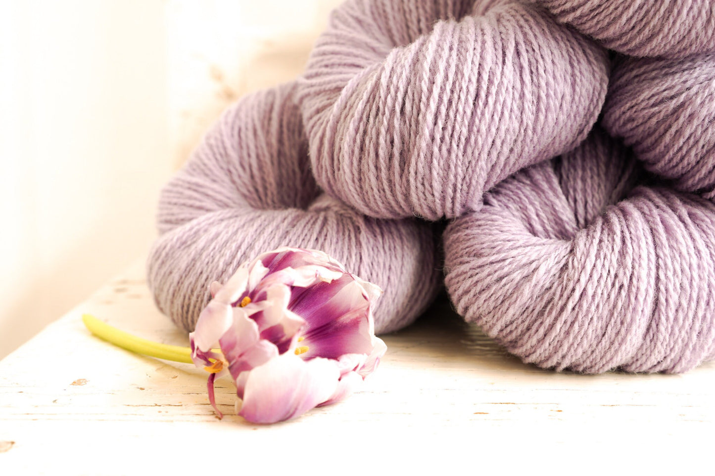 Lilac fingering wool yarn | lilac-fingering-wool-yarn