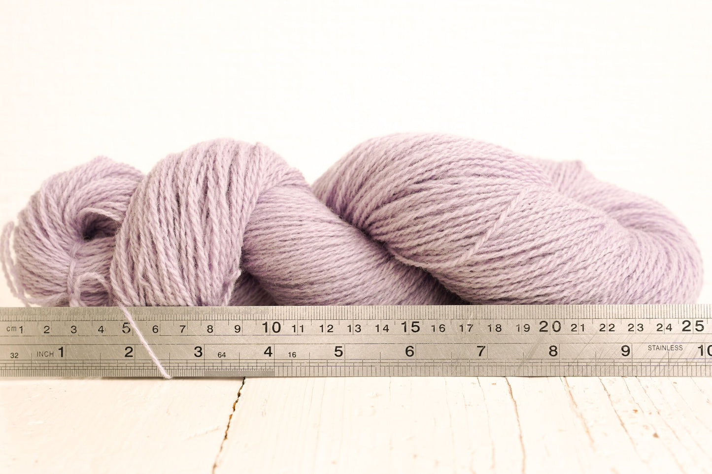 Lilac fingering wool yarn | lilac-fingering-wool-yarn